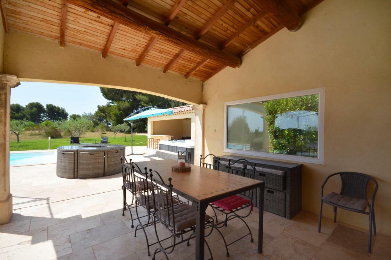 La Bastide De Luson Villa 4 Chambres Spa Sauna Piscine Chaufee Boulodrome Maussane les Alpilles Dış mekan fotoğraf