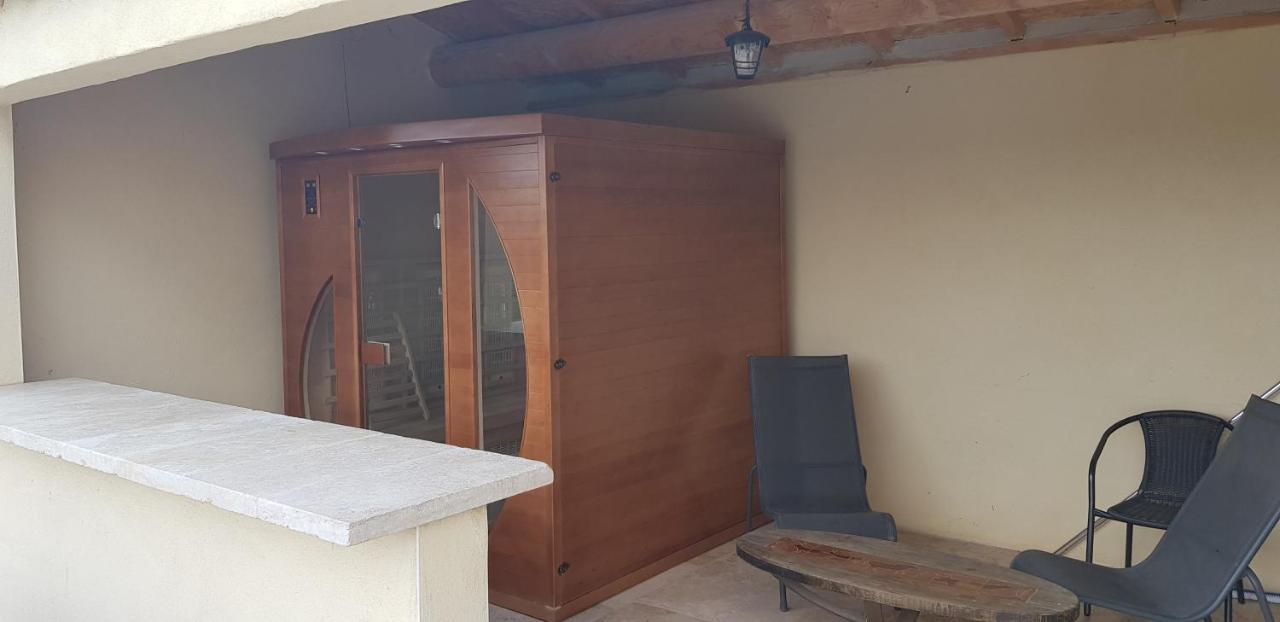 La Bastide De Luson Villa 4 Chambres Spa Sauna Piscine Chaufee Boulodrome Maussane les Alpilles Dış mekan fotoğraf